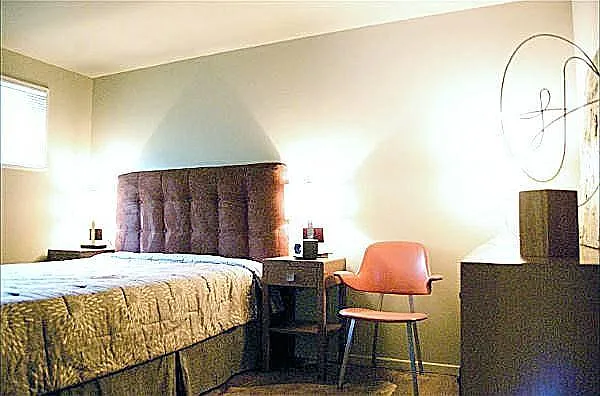 1014 W 44th St — Photo 7