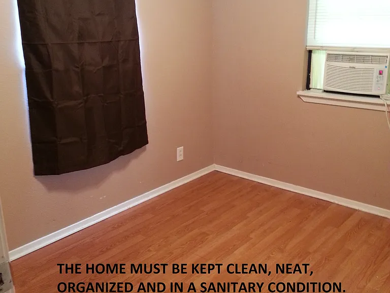 500 N Beaumont St — Photo 17