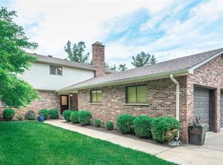 802 Stonegate Rd, Ann Arbor, MI 48103