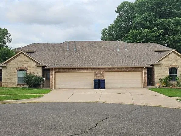 12201 Buckingham Ln #1, Yukon, OK 73099