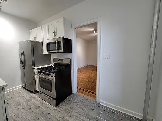 Rented by R New York | media 10