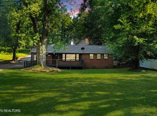311 Old Tacora Hills Rd, Clinton, TN 37716