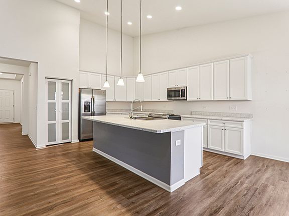 2nd image of 133 Stowe Ct