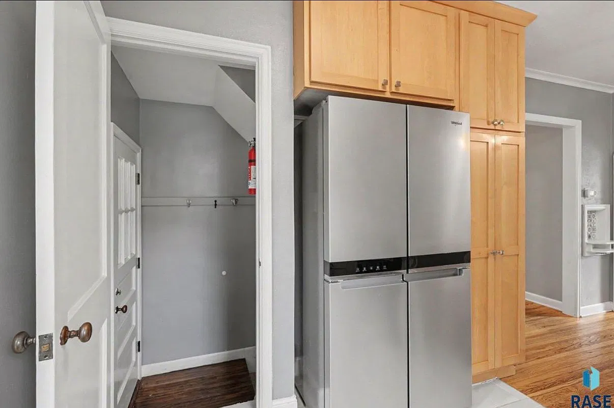 3 bed, 1698 sqft, $1,950 — Photo 3