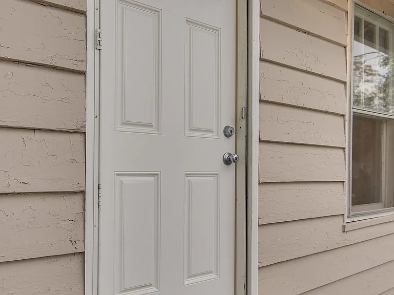 2237B Blair Blvd #B — Photo 4