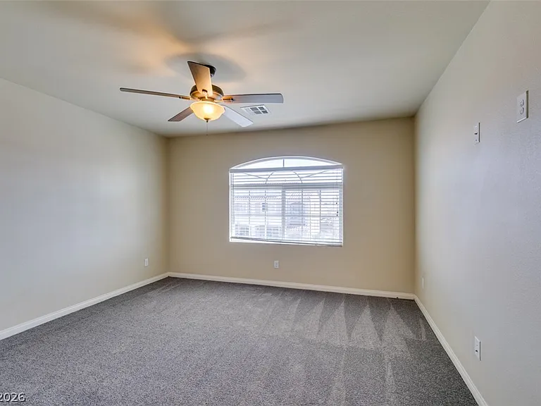 6386 Tomahawk Mill Ct — Photo 12