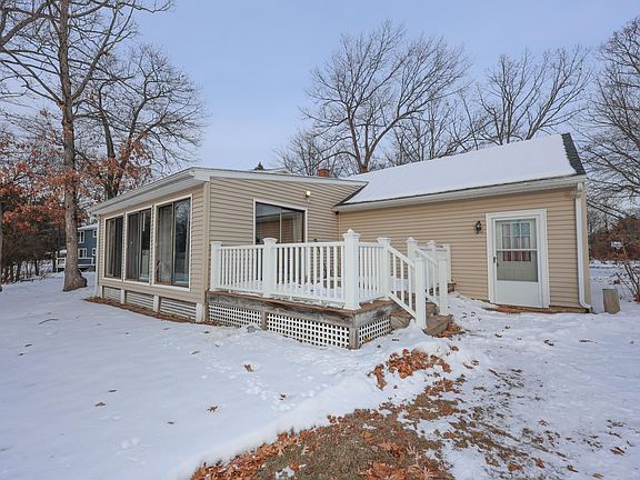 3rd image of 135 Pepperidge Drive