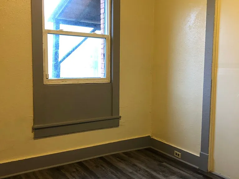 1010 W Boone Ave — Photo 44