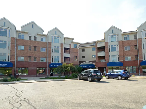 301 Harbour Town Dr APT 226, Madison, WI 53717