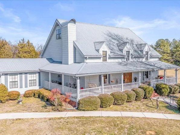 190 Vaughn Dr, Rock Spring, GA 30739