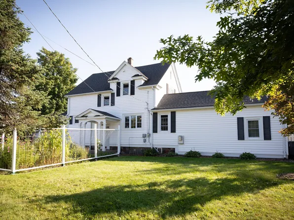 2016 Tyrol St, Duluth, MN 55811