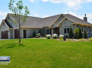 2401 Falcons Cv, Stevens Point, WI 54482