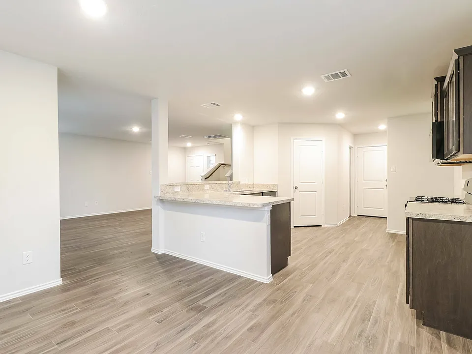 14112 Lahontan Dr