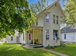 204 S Center St, Lone Tree, IA 52755