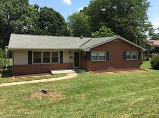 670 Highland Park Dr, Eden, NC 27288