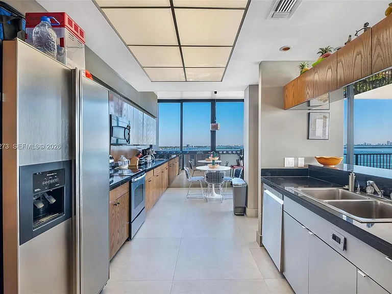 1000 Venetian Way #1501 — Photo 30