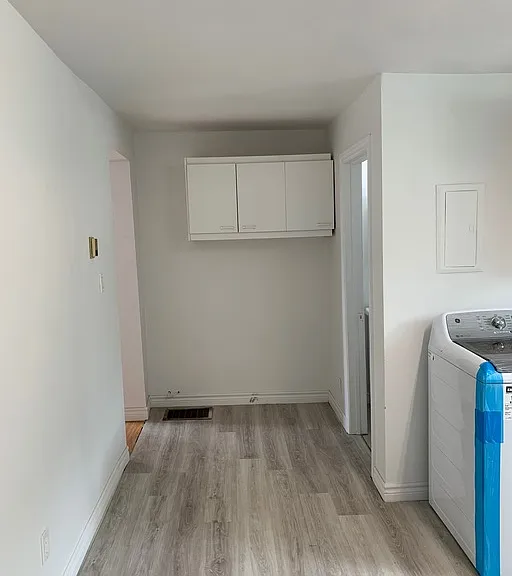 241 William St #4 — Photo 4
