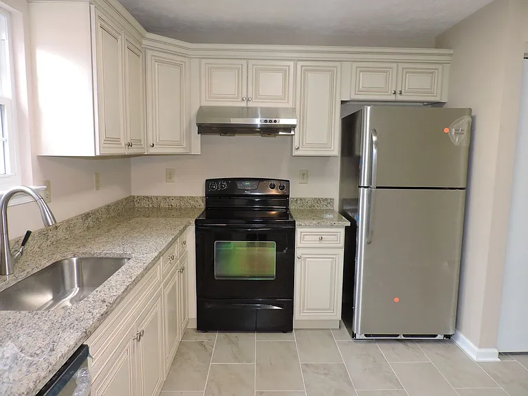 34 Meadowside Ct — Photo 4