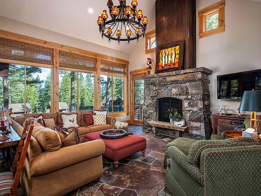 2 bed, 2.5 bath, $12,000 — Photo 4