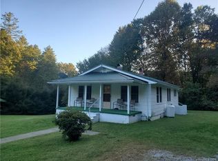 212 Reid Siding Rd, Lake Toxaway, NC 28747