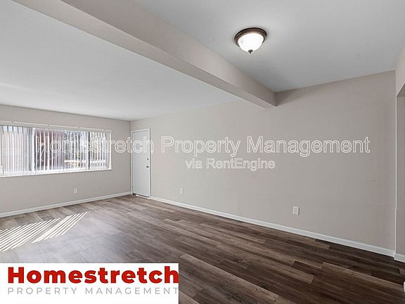 5th image of 1 Bruce Dr APT 2