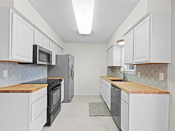 4th image of 103 NW J St
