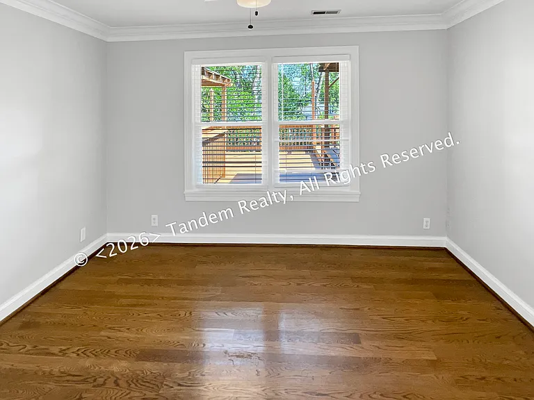 2228 Ashwood Ave #B — Photo 14