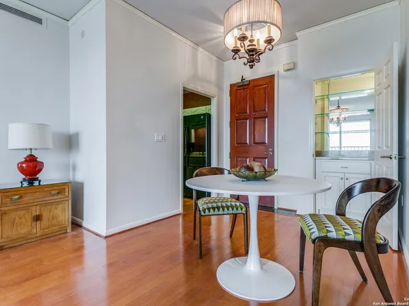 1 Towers Park Lane #2015, San Antonio, TX 78209