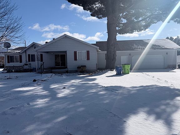 2nd image of 1050 W Burdell Rd