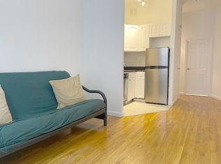 319 E 92nd St #1F, New York, NY 10128