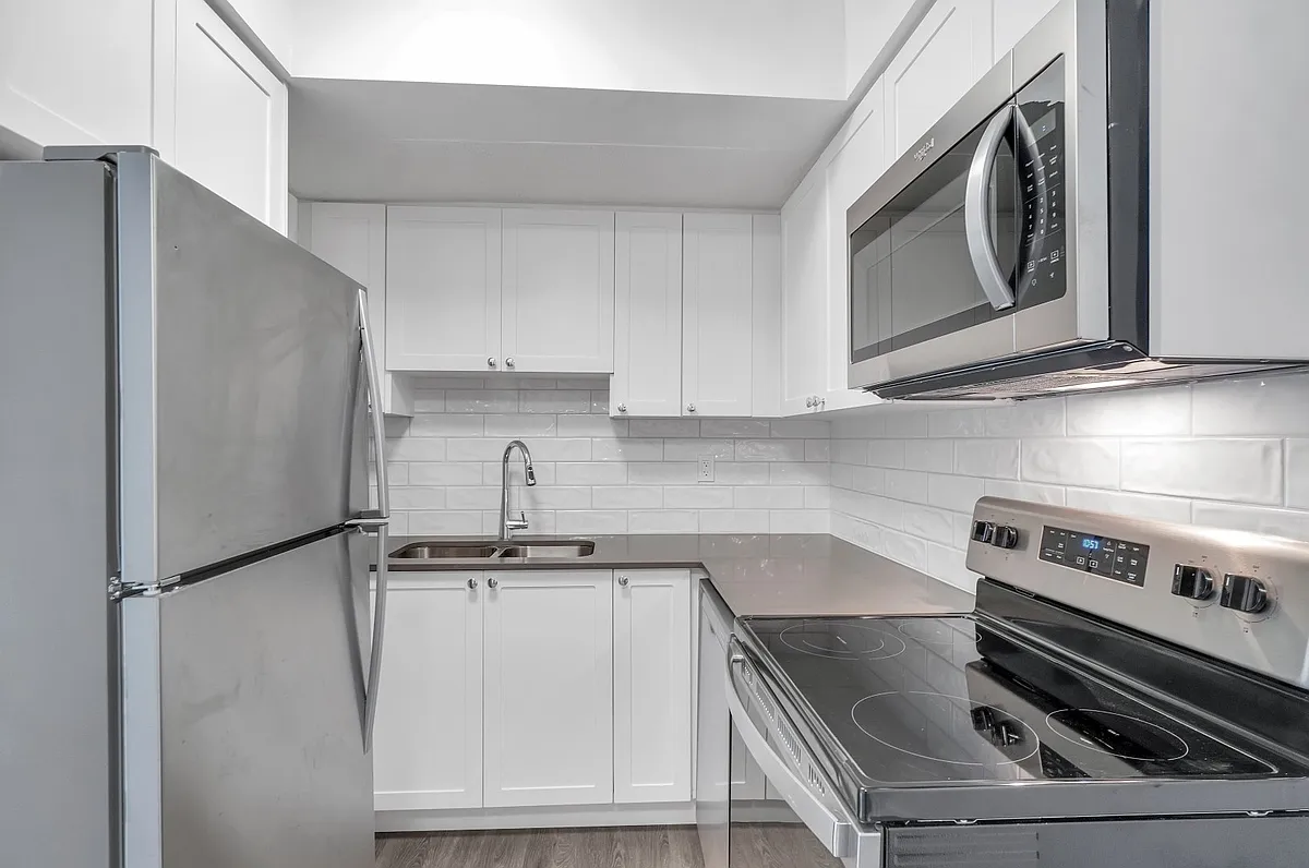 Gorge Vale Apartments — Photo 1