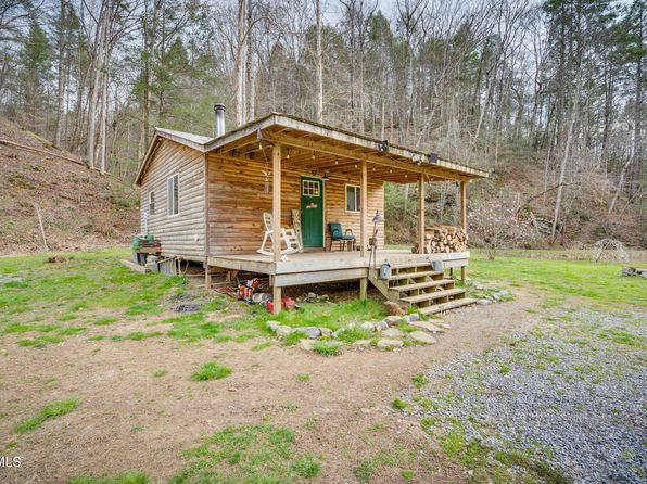226 Pressmens Home Rd, Rogersville, TN 37857
