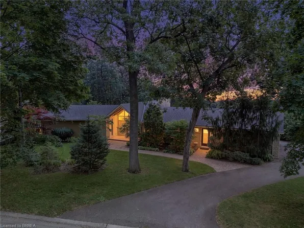 7 Gaywood Gdns, Brantford, ON N3T 5J7