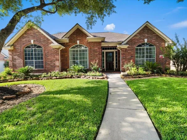13303 Barbstone Dr, Houston, TX 77044