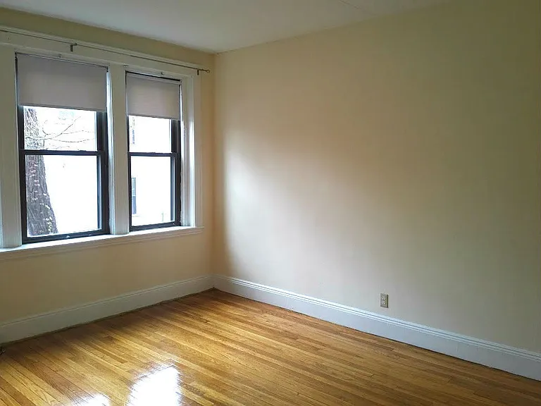 3 Lothian Rd — Photo 2