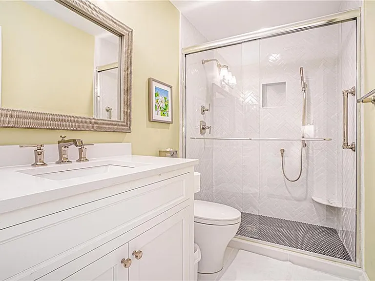 575 Peachtree Battle Ave NW — Photo 18