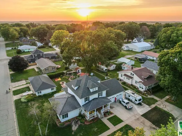 601 Walnut St, Aurelia, IA 51005