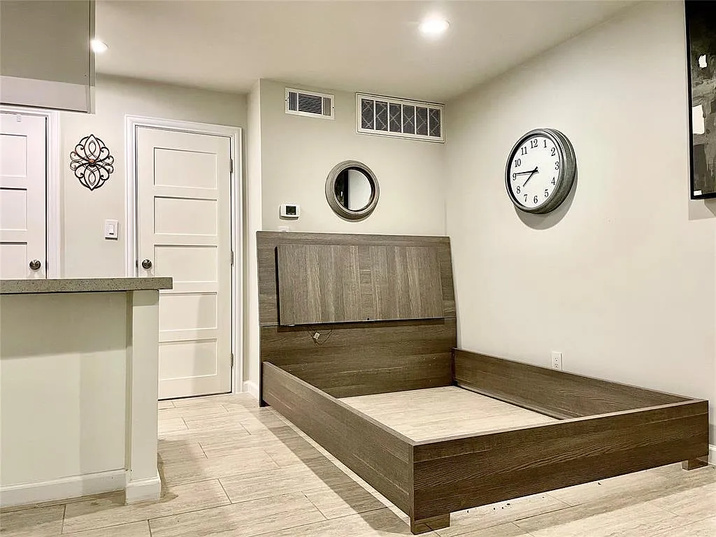 1 bed, 391 sqft, $1,195 — Photo 1