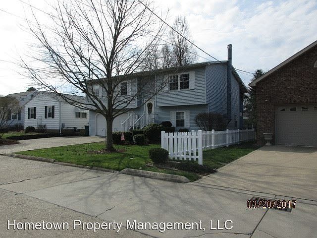 2nd image of 102 37th St