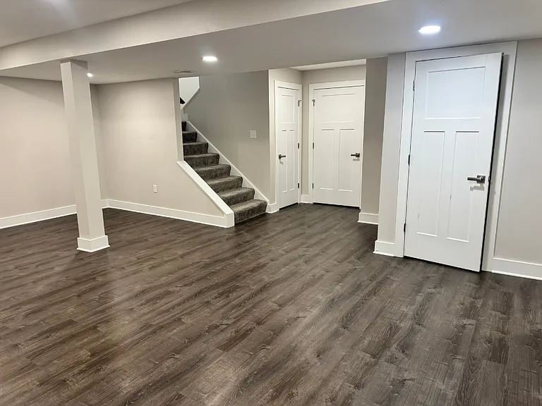 232 Regency Dr — Photo 34