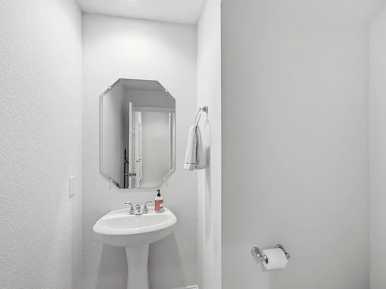6132 Bursey Rd — Photo 13
