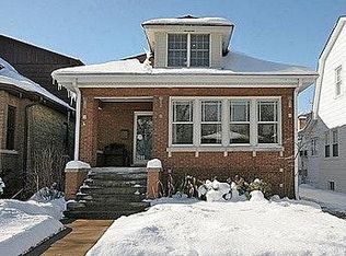 2640 Central Park Ave, Evanston, IL