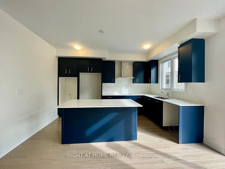 64 Gemini Dr — Photo 3