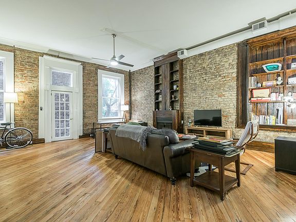 2nd image of 102 W Summit Hill Dr #203