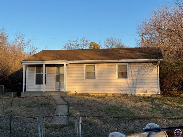 2320 SE Adams St, Topeka, KS 66605