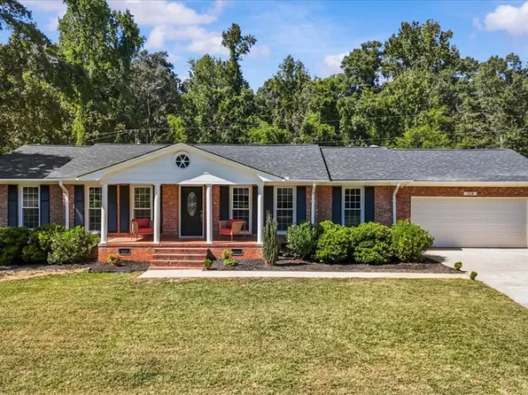 208 Briarwood Dr, Belton, SC 29627