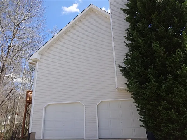 5966 Tate Dr — Photo 13