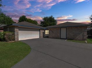 13406 Splintered Oak Dr, Houston, TX 77065