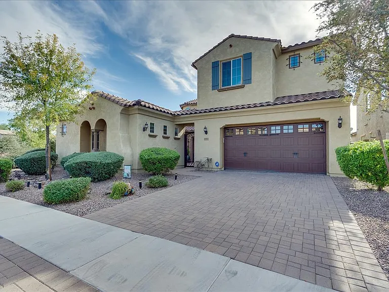 3355 E Indigo St — Photo 2