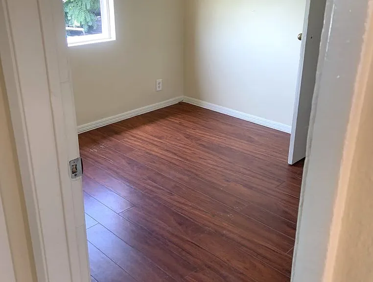 11418 S Main St — Photo 5